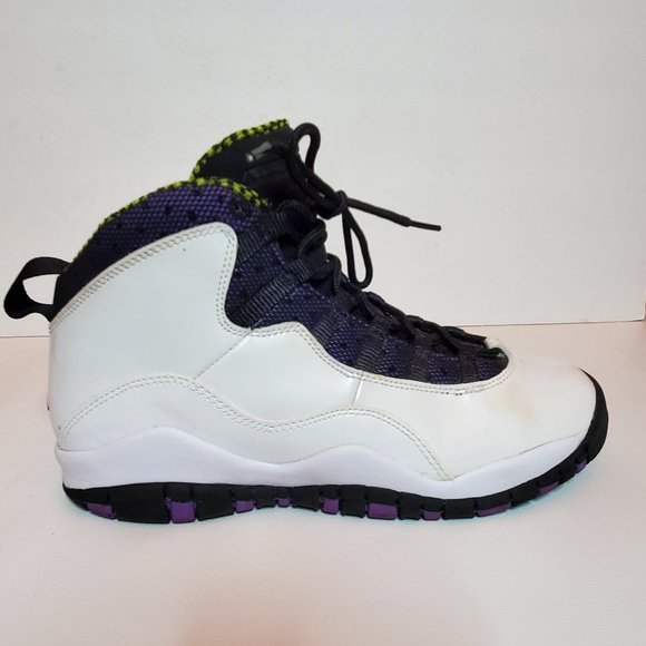 Retro 10 purple and white store